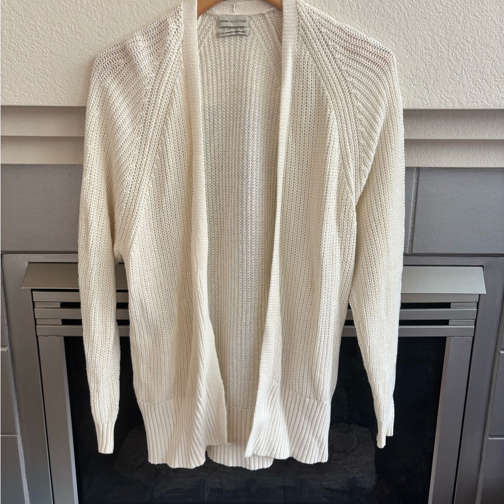 URBAN OUTFITTERS Small Cream Ivory Off White Women's Cardigan Sweater